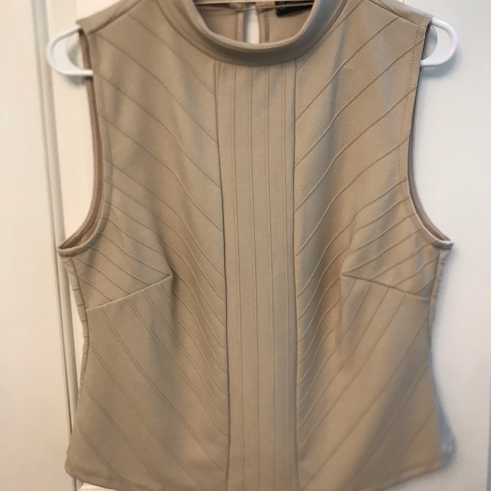 Nude sleeveless top